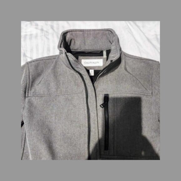 Like New! CALVIN KLEIN Infinite Stretch Soft Shell Jacket- XS- Lt. Grey Heather - Picture 2 of 5